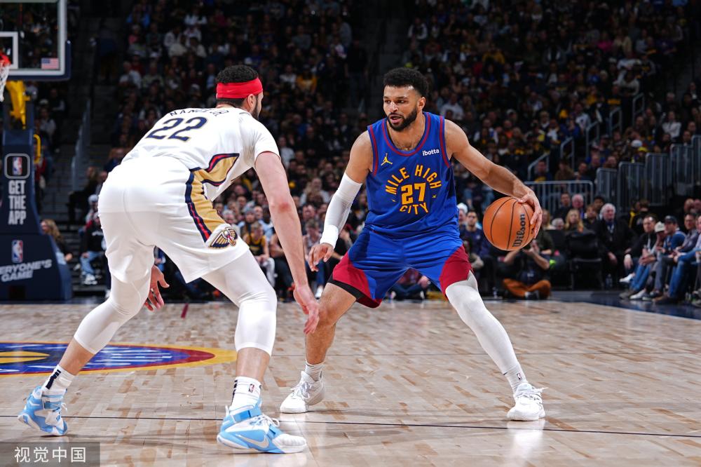 两端都显得 两端都显得