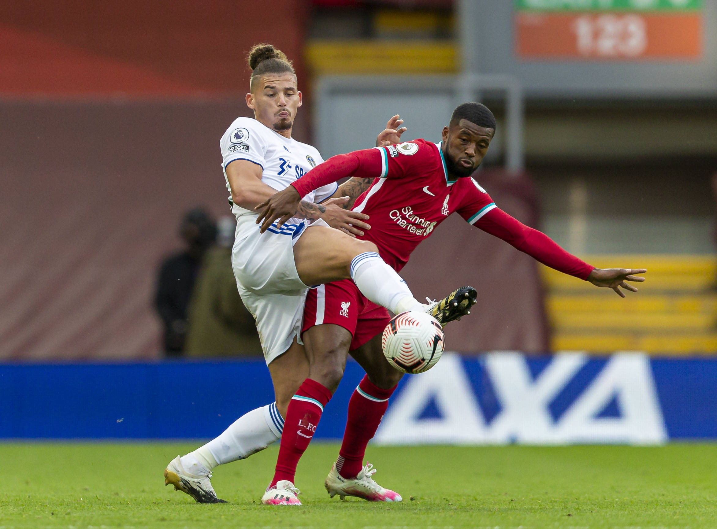 他的表现无 他的表现无